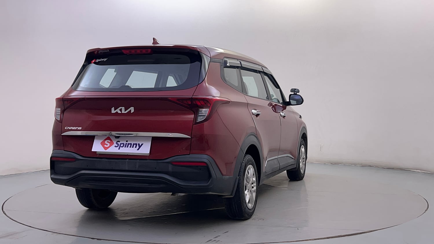 Used 2025 Kia Carens Premium (O) 1.5 Petrol 7 STR Petrol Manual exterior RIGHT REAR CORNER VIEW