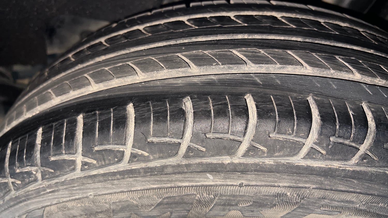 Used 2019 Maruti Suzuki Baleno Delta Petrol Manual tyres LEFT REAR TYRE TREAD VIEW