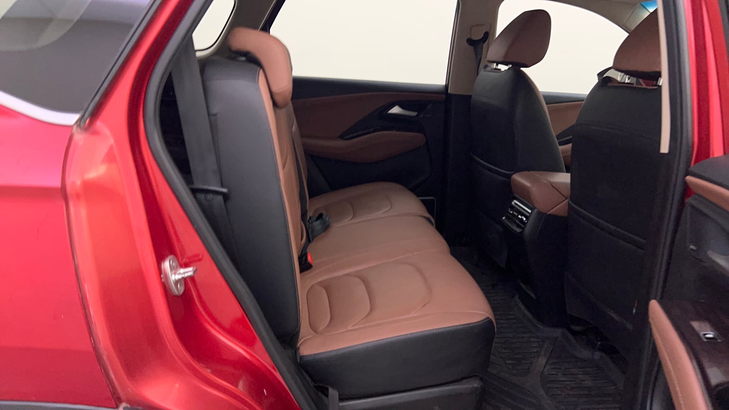 Used 2024 MG Motors Hector Plus Savvy Pro 1.5 Turbo Petrol CVT 7 STR Petrol Automatic interior RIGHT SIDE REAR DOOR CABIN VIEW