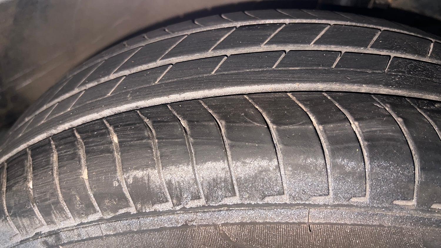 Used 2019 Maruti Suzuki Baleno Delta Petrol Manual tyres RIGHT FRONT TYRE TREAD VIEW