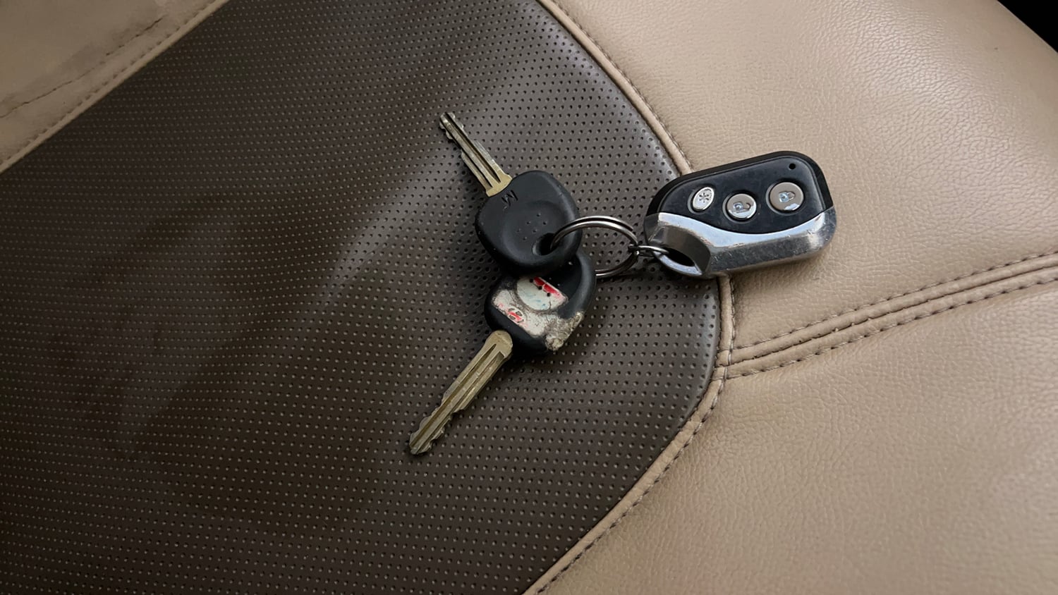 Used 2013 Hyundai i10 Magna 1.2 Kappa2 Petrol Manual extra CAR KEY VIEW