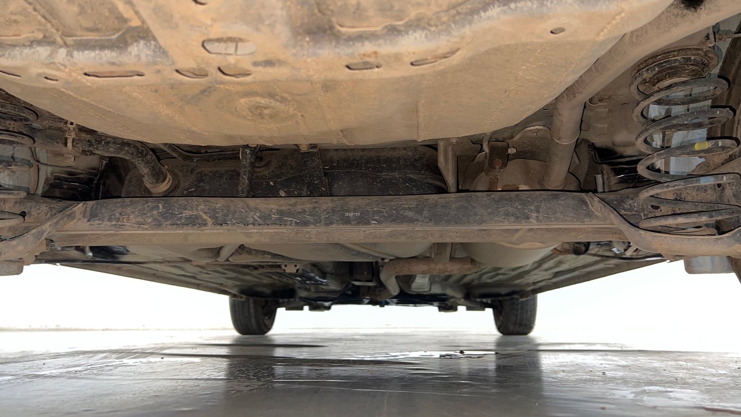 Used 2022 Honda Amaze S MT 1.2 Petrol Petrol Manual extra REAR UNDERBODY VIEW (TAKEN FROM REAR)