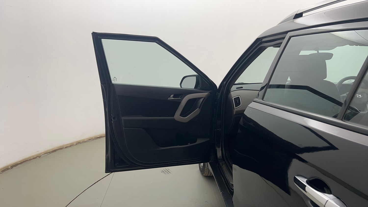 Used 2017 Hyundai Creta SX Plus 1.6  Petrol Petrol Manual interior LEFT FRONT DOOR OPEN VIEW