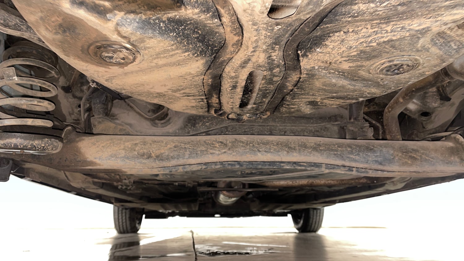 Used 2024 Maruti Suzuki Swift VXi (O) AMT Petrol Automatic extra REAR UNDERBODY VIEW (TAKEN FROM REAR)
