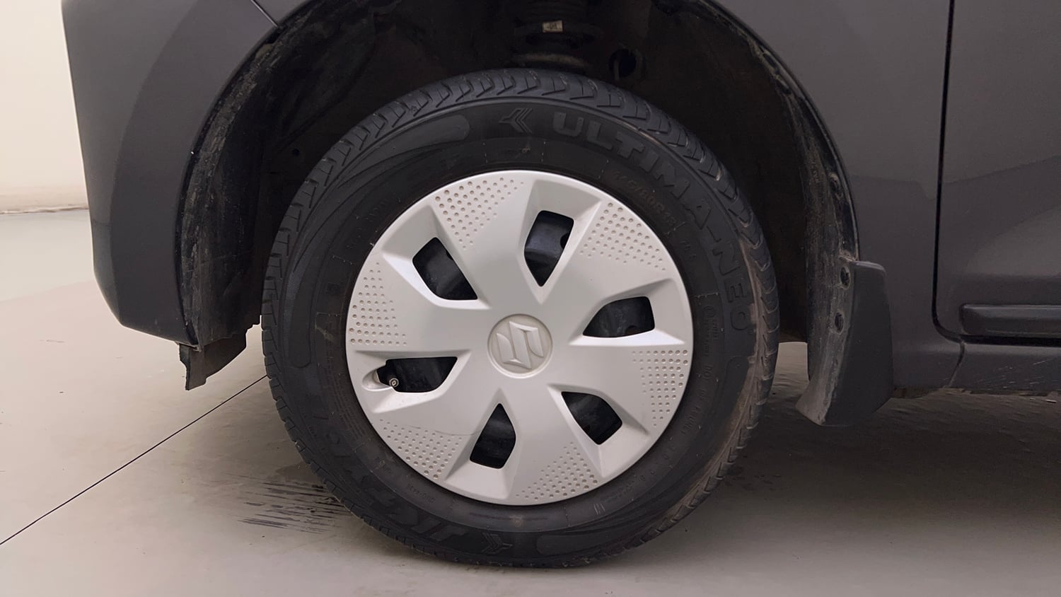Used 2022 Maruti Suzuki Alto K10 VXi Petrol Manual tyres LEFT FRONT TYRE RIM VIEW