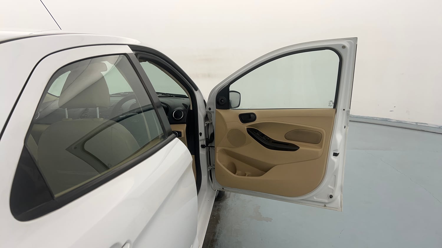 Used 2016 Ford Figo Aspire Trend 1.2 Ti-VCT Petrol Manual interior RIGHT FRONT DOOR OPEN VIEW