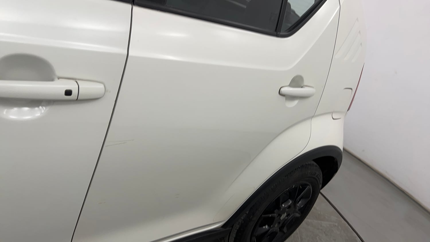 Used 2022 Maruti Suzuki Ignis Zeta 1.2 MT Petrol Manual dents MINOR SCRATCH