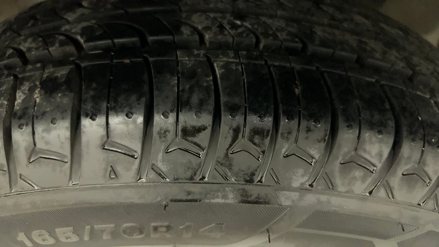 Used 2021 Hyundai Grand i10 Nios Sportz AMT 1.2 Kappa VTVT Petrol Automatic tyres LEFT REAR TYRE TREAD VIEW
