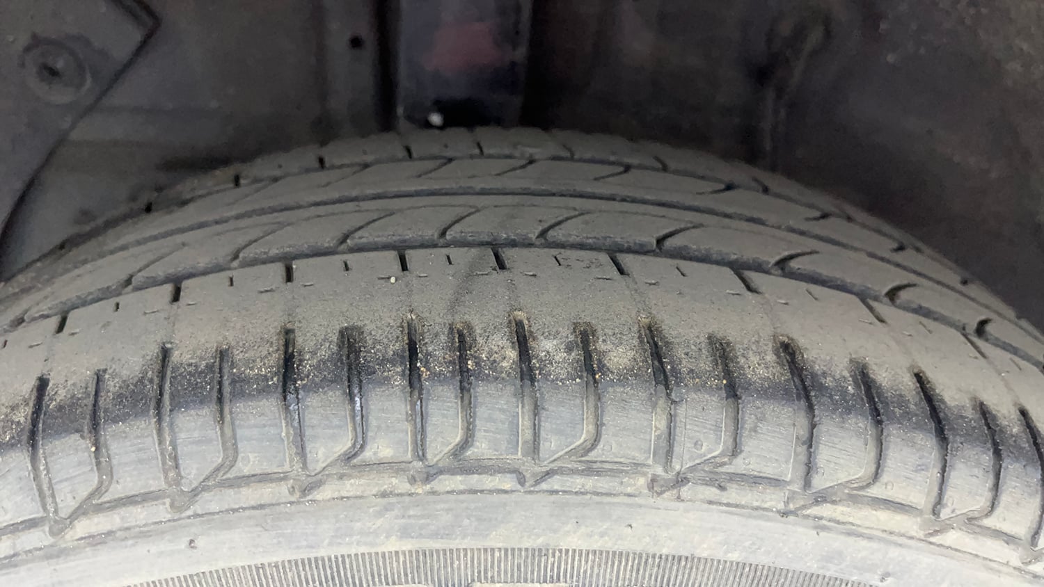 Used 2020 Hyundai Elite i20 Sportz Plus 1.2 Petrol Manual tyres RIGHT REAR TYRE TREAD VIEW
