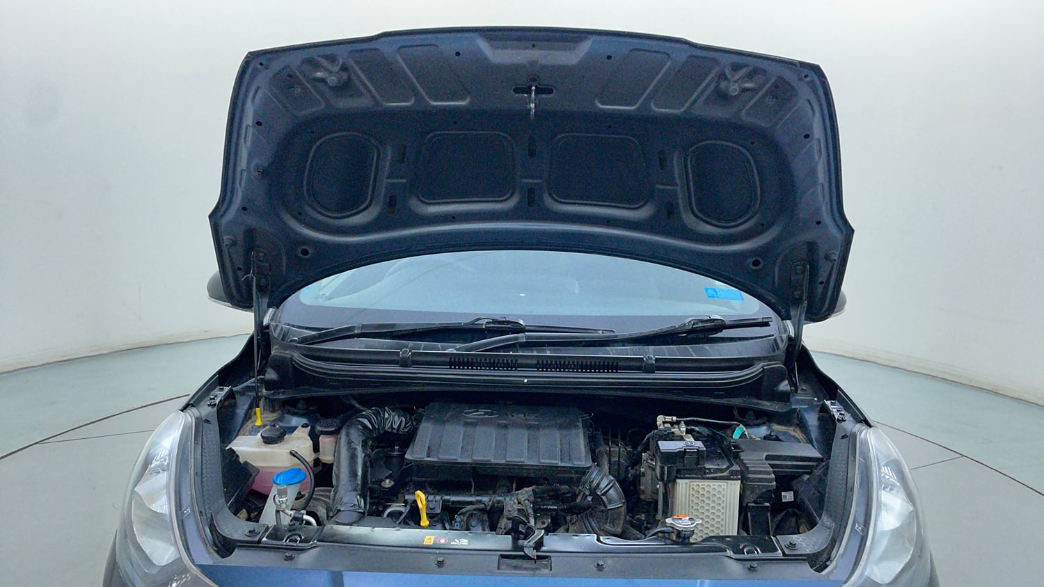 Used 2022 Hyundai Grand i10 Nios Corporate Edition MT Petrol Manual engine ENGINE & BONNET OPEN FRONT VIEW