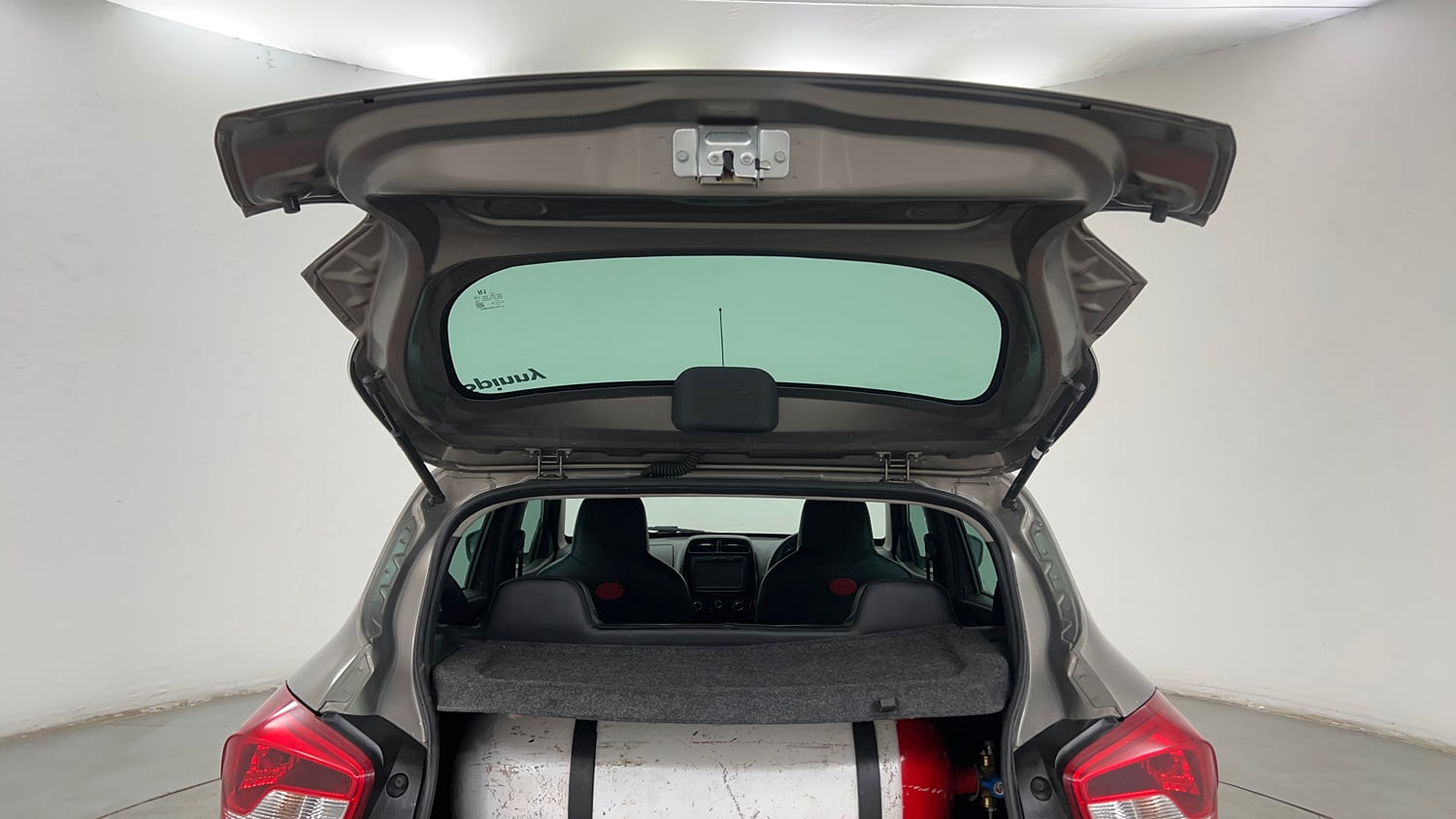 Used 2016 Renault Kwid RXT CNG (Outside Fitted) Cng Manual interior DICKY DOOR OPEN VIEW