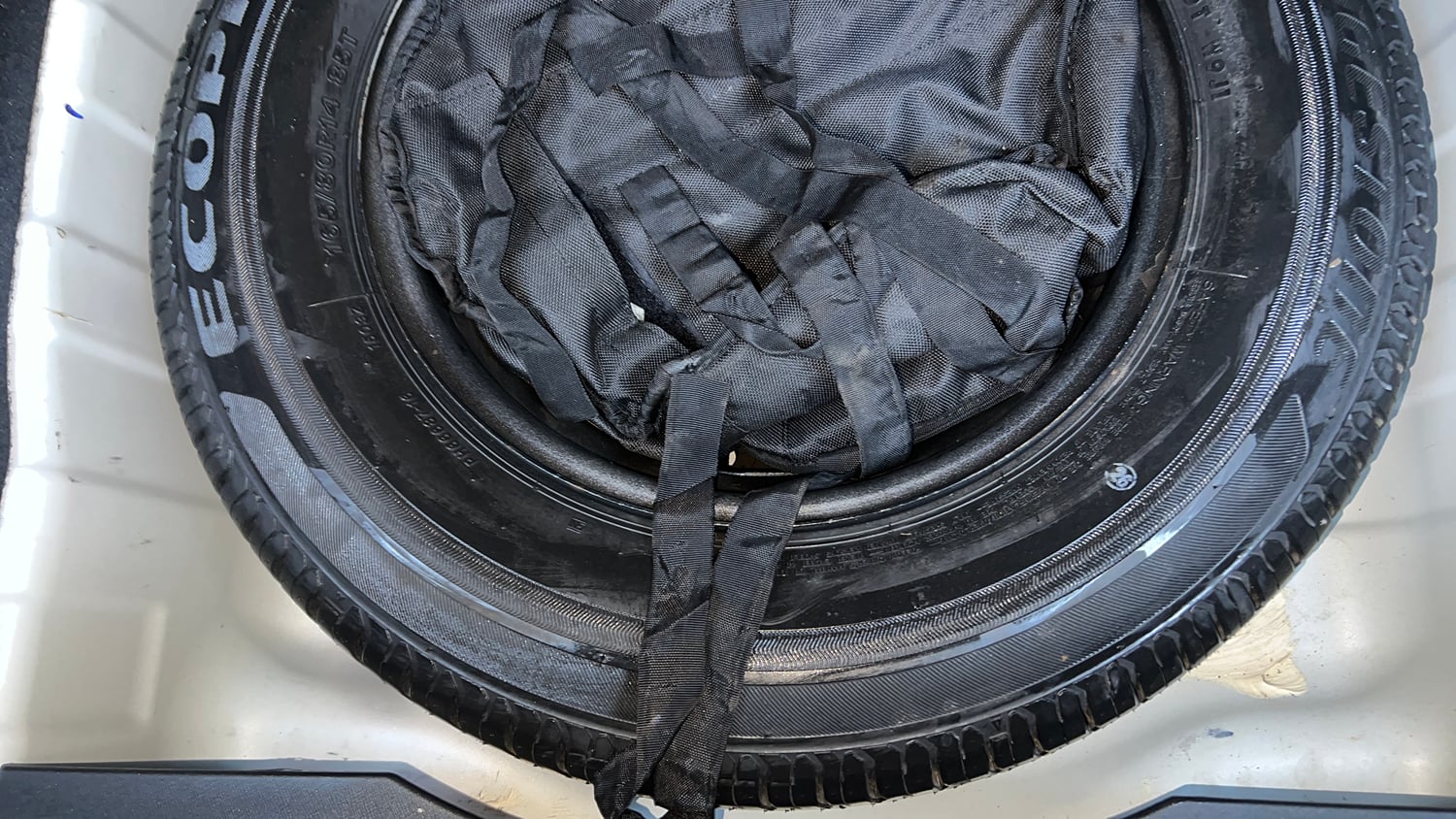 Used 2021 Tata Altroz XZ Petrol Petrol Manual tyres SPARE TYRE VIEW