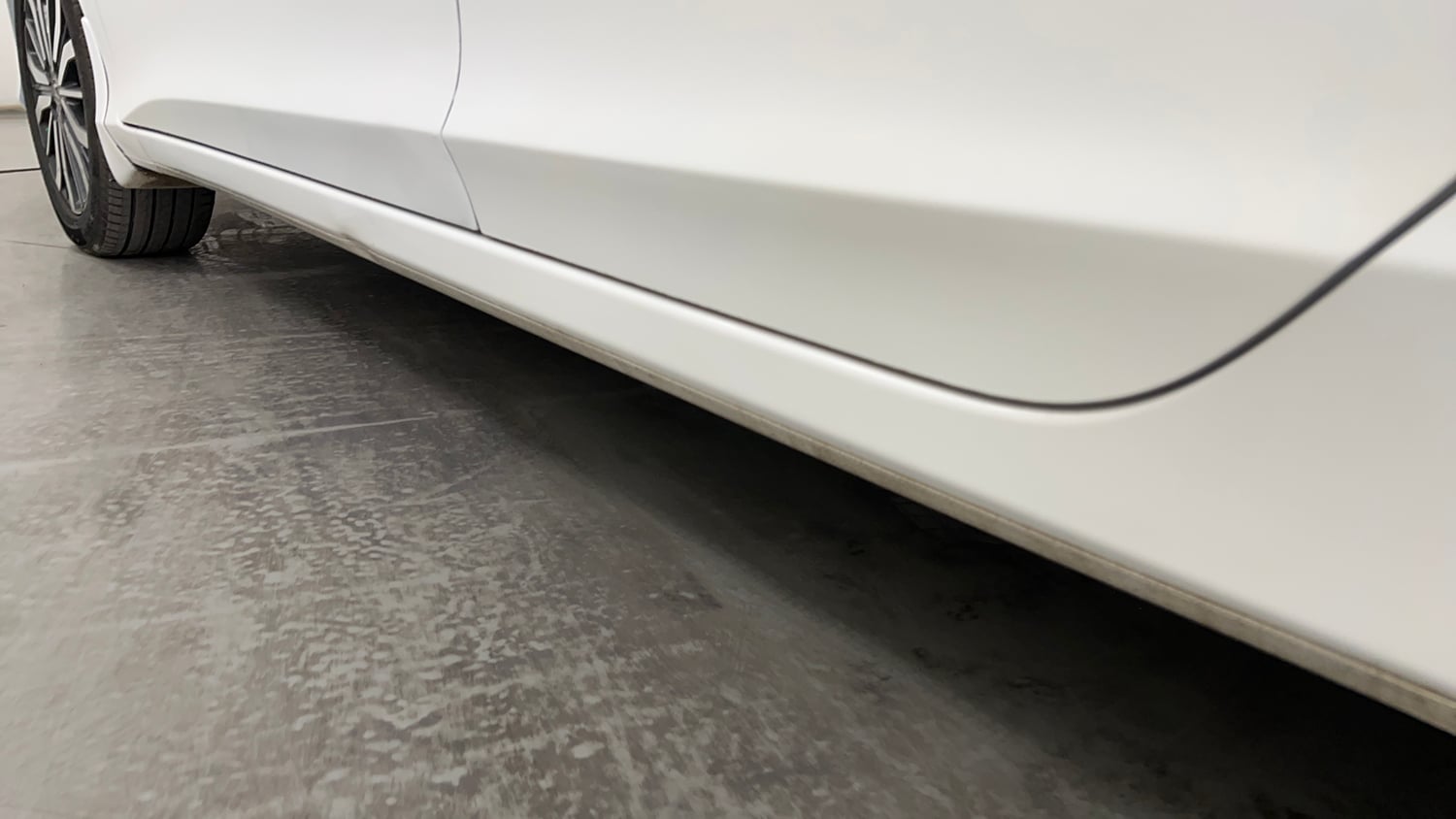 Used 2017 Honda City ZX CVT Petrol Petrol Automatic dents MINOR DENT