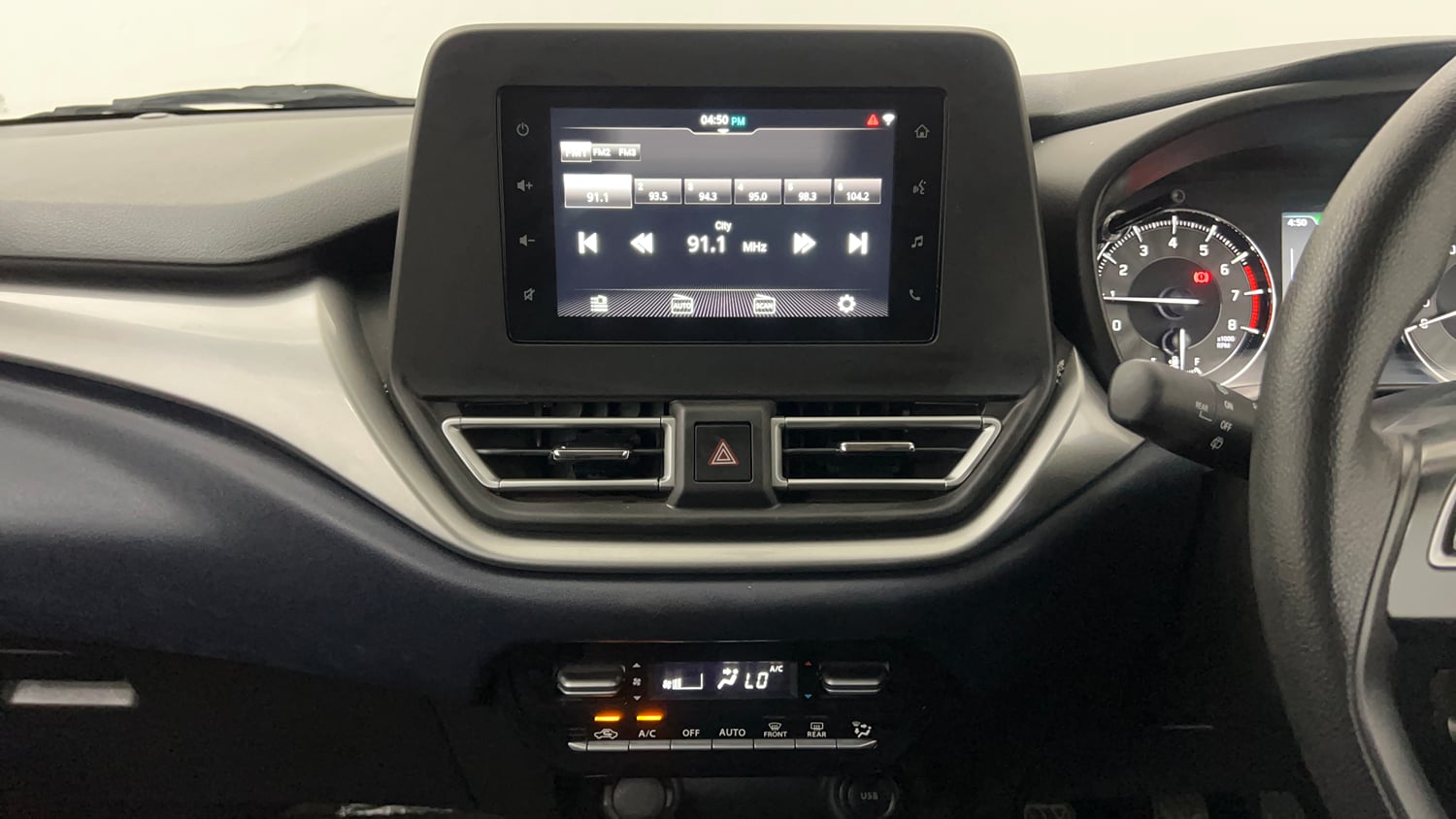 Used 2024 Maruti Suzuki Baleno Zeta MT CNG Cng Manual interior MUSIC SYSTEM & AC CONTROL VIEW