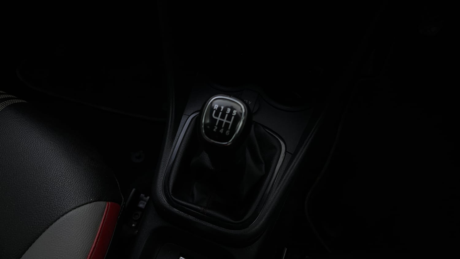 Used 2021 Skoda Rapid Style Petrol Manual interior GEAR  KNOB VIEW