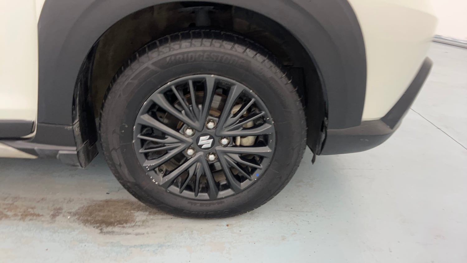 Used 2021 Maruti Suzuki XL6 Zeta AT Petrol Petrol Automatic tyres RIGHT FRONT TYRE RIM VIEW