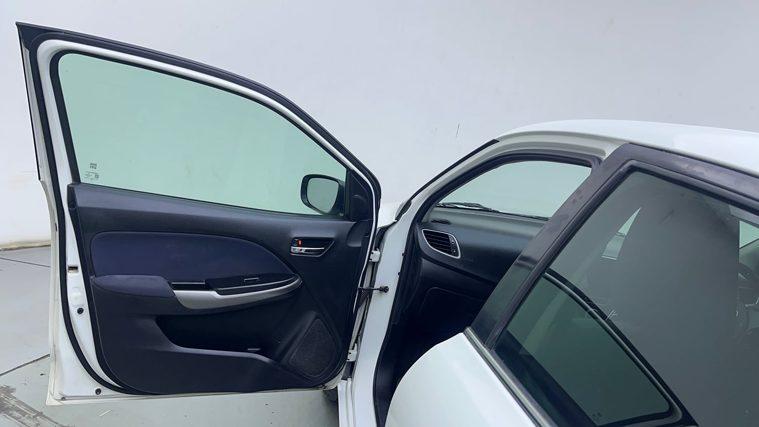 Used 2020 Toyota Glanza V CVT Petrol Automatic interior LEFT FRONT DOOR OPEN VIEW