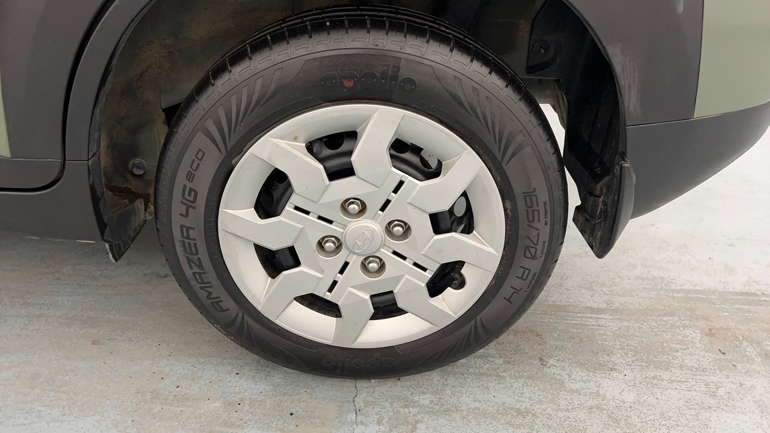 Used 2024 Hyundai Exter S 1.2 MT Petrol Manual tyres LEFT REAR TYRE RIM VIEW