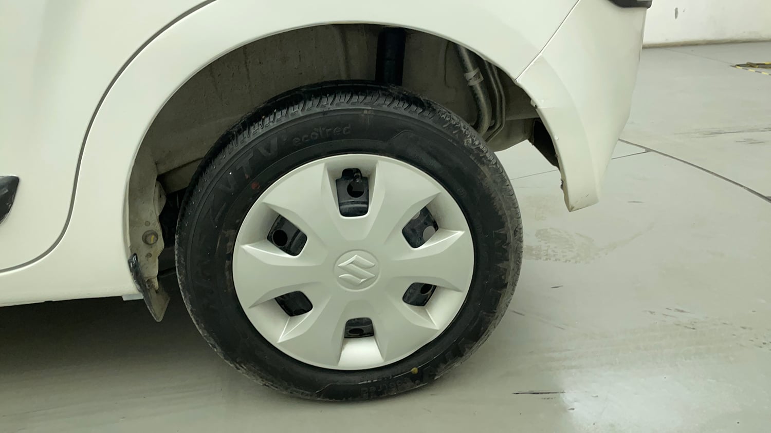Used 2025 Maruti Suzuki Wagon R VXI 1.0 CNG Cng Manual tyres LEFT REAR TYRE RIM VIEW