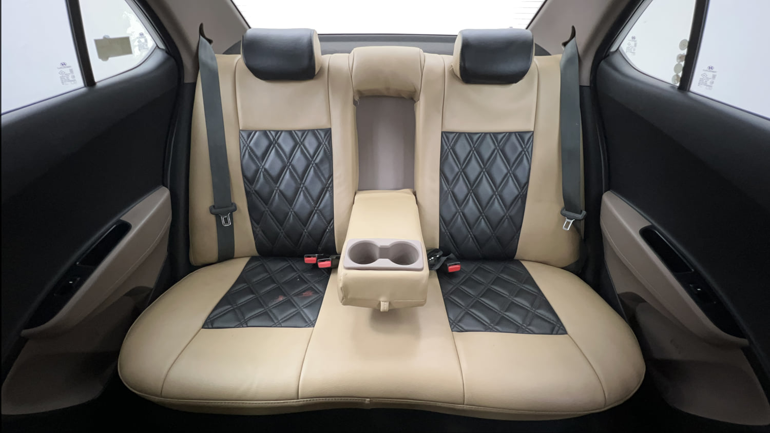 Used 2015 Hyundai Xcent S 1.2 (O) Petrol Manual interior REAR SEAT CONDITION VIEW