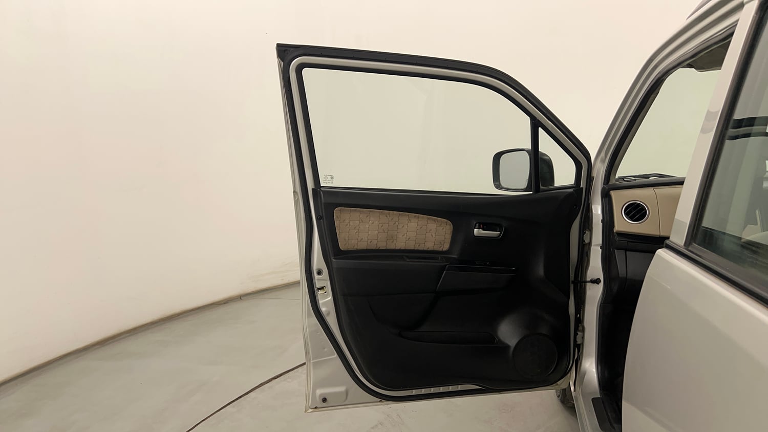 Used 2018 Maruti Suzuki Wagon R VXI Petrol Manual interior LEFT FRONT DOOR OPEN VIEW