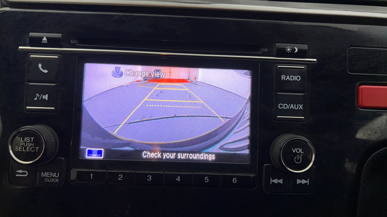 Used 2015 Honda Jazz V AT Petrol Petrol Automatic top_features Rear camera