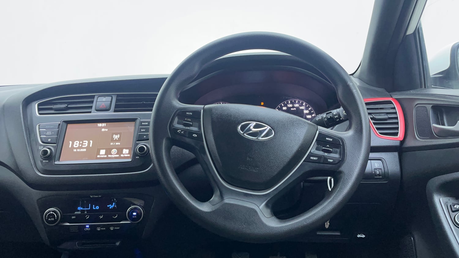 Used 2018 Hyundai Elite i20 Asta 1.2 Dual Tone Petrol Manual interior STEERING VIEW