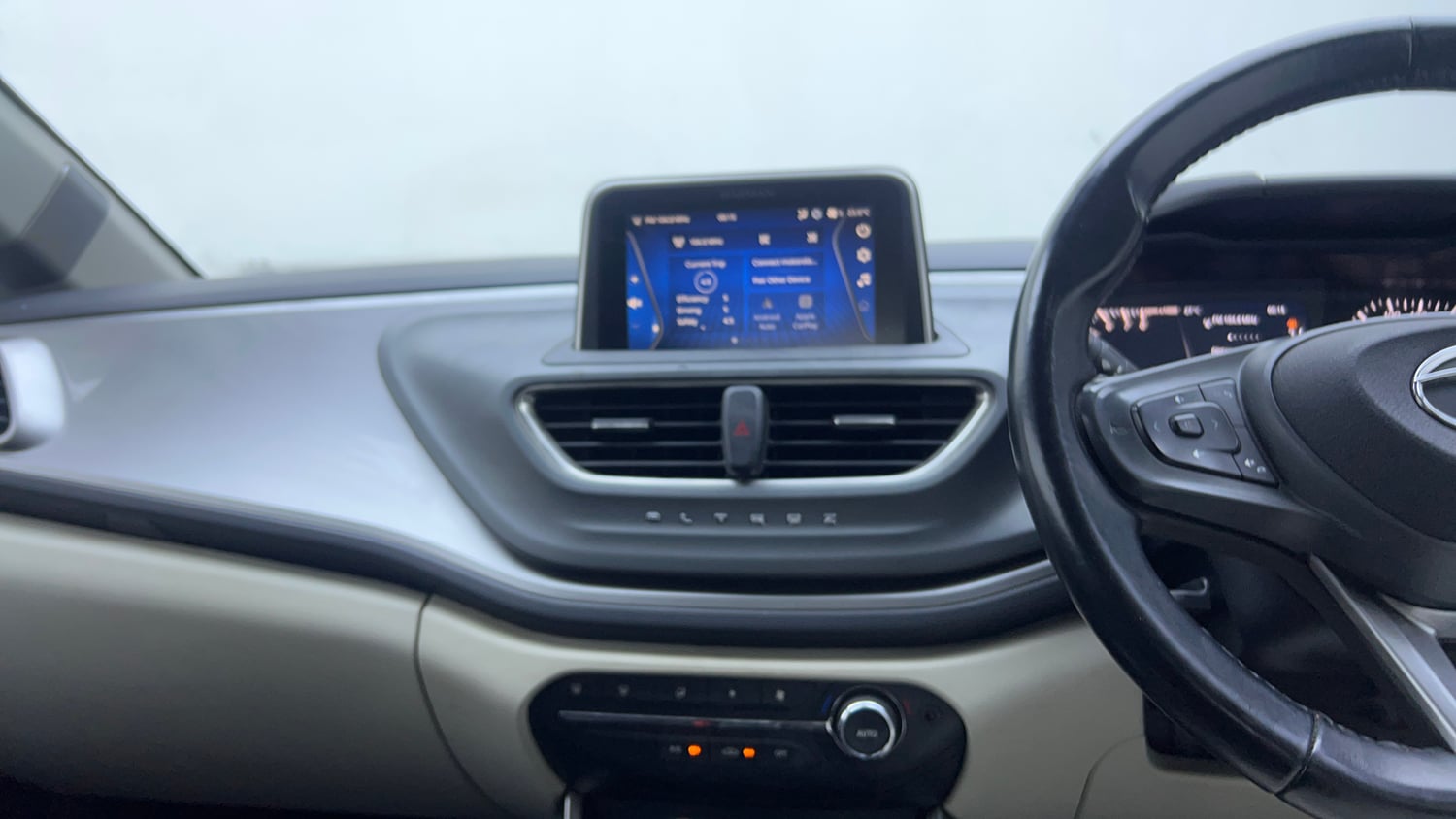 Used 2021 Tata Altroz XZ Petrol Petrol Manual interior MUSIC SYSTEM & AC CONTROL VIEW