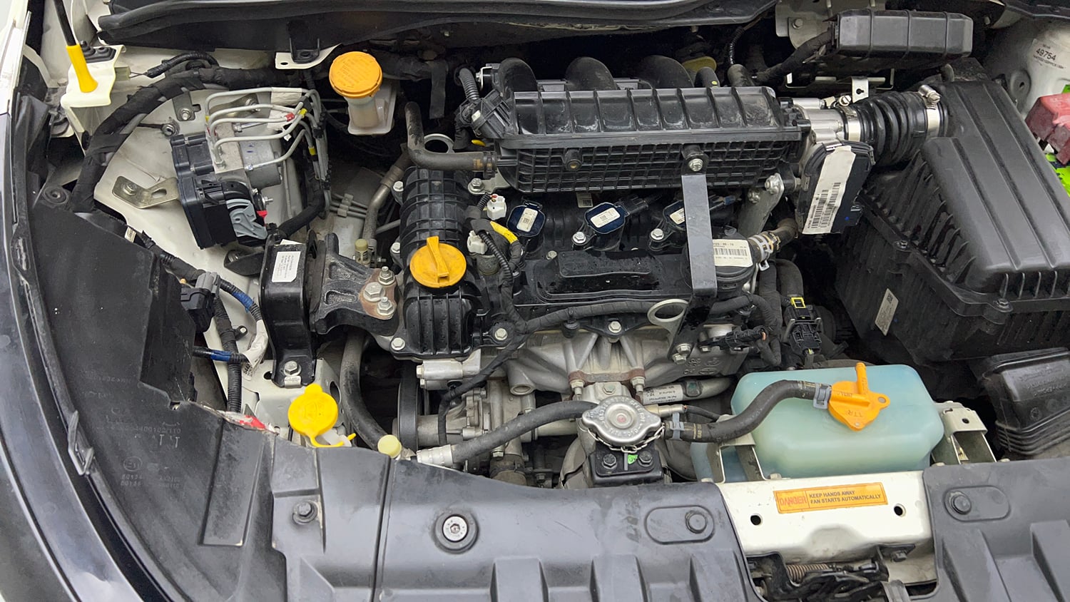 Used 2023 Tata Altroz XZA Petrol Petrol Automatic engine ENGINE RIGHT SIDE VIEW