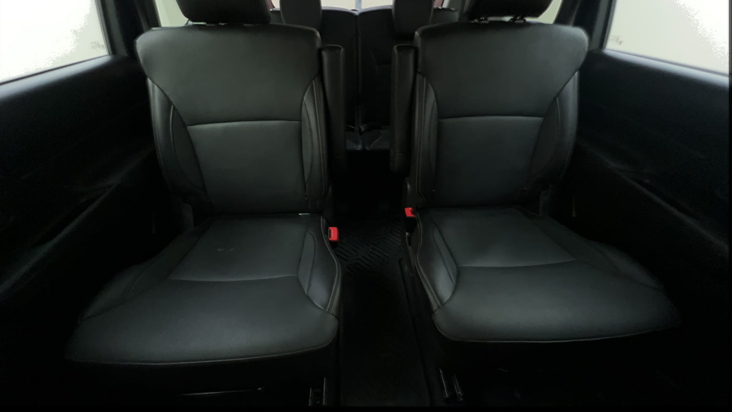 Used 2023 Maruti Suzuki XL6 Alpha Plus AT Petrol Dual Tone Petrol Automatic interior REAR SEAT CONDITION VIEW