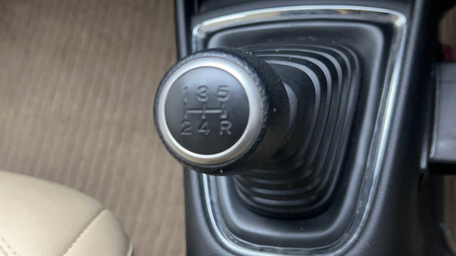 Used 2019 Honda Amaze 1.2 V MT Petrol Petrol Manual interior GEAR  KNOB VIEW