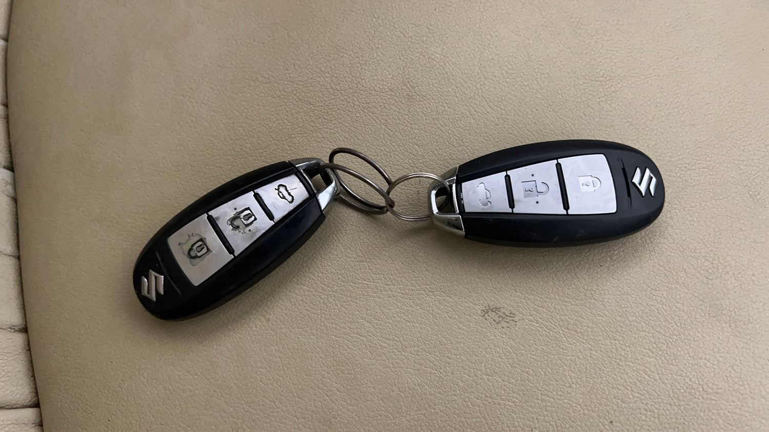 Used 2017 Maruti Suzuki Ciaz Alpha 1.4 MT Petrol Manual extra CAR KEY VIEW