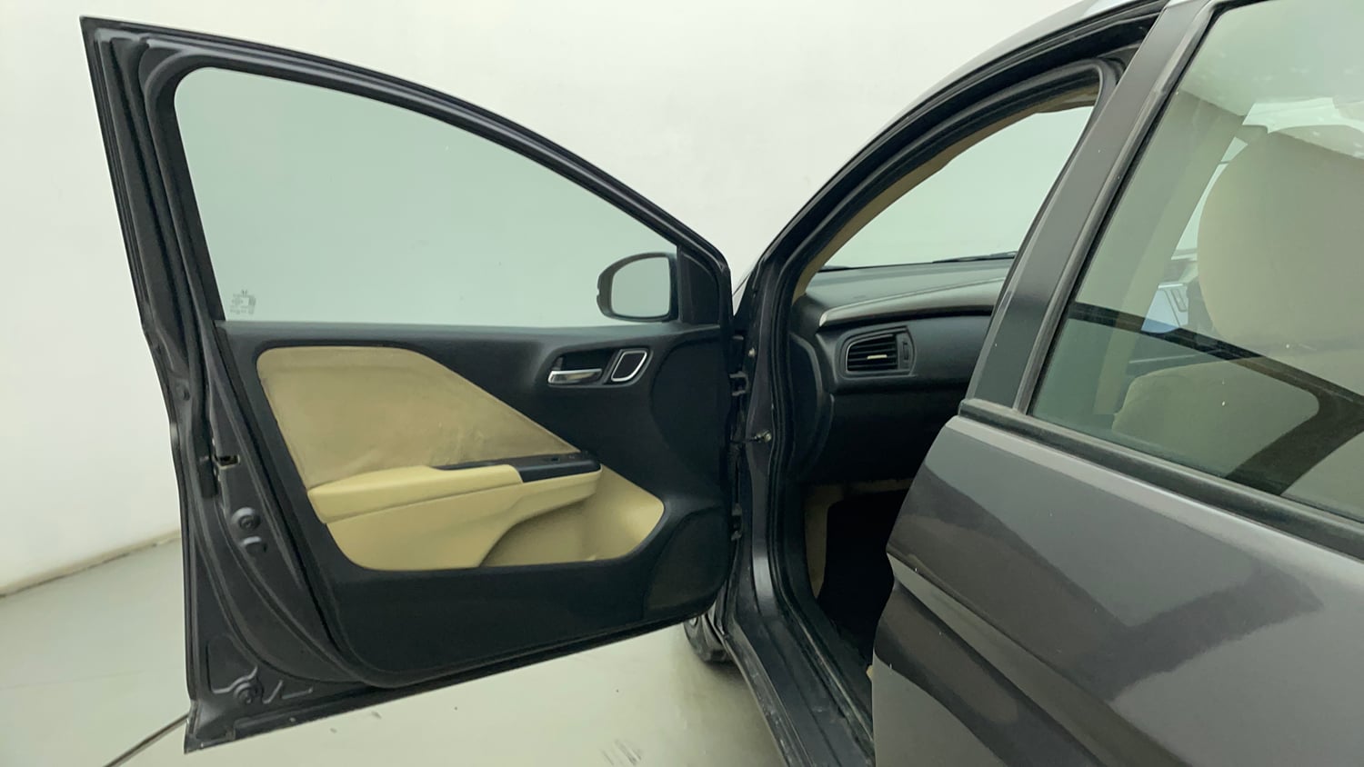 Used 2017 Honda City V Petrol Manual interior LEFT FRONT DOOR OPEN VIEW