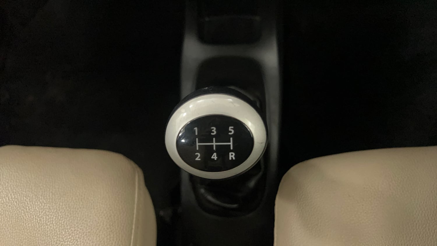 Used 2018 Maruti Suzuki Wagon R VXI Petrol Manual interior GEAR  KNOB VIEW