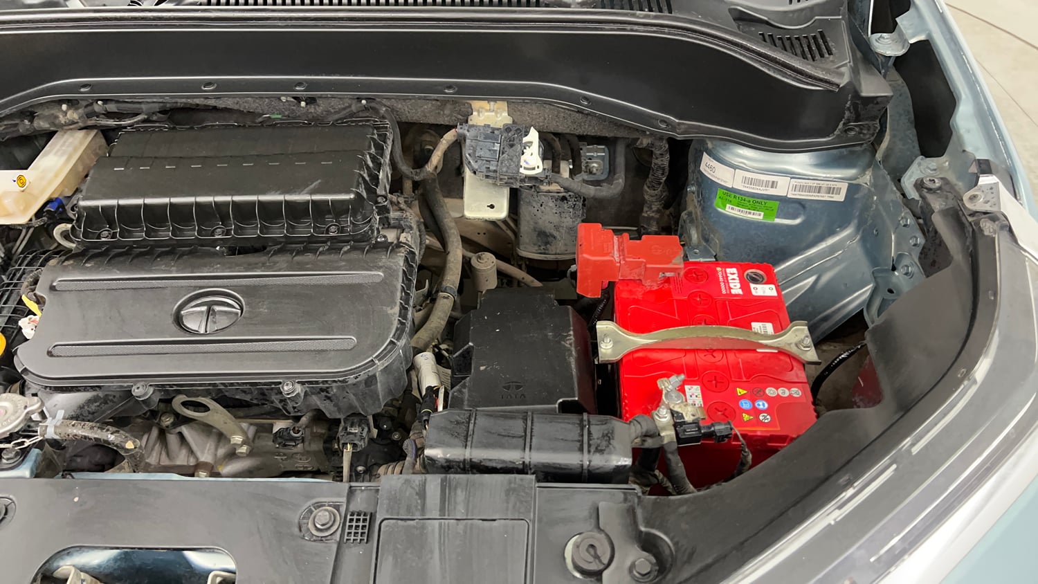 Used 2022 Tata Punch Accomplished Dazzle Pack MT Petrol Manual engine ENGINE LEFT SIDE VIEW