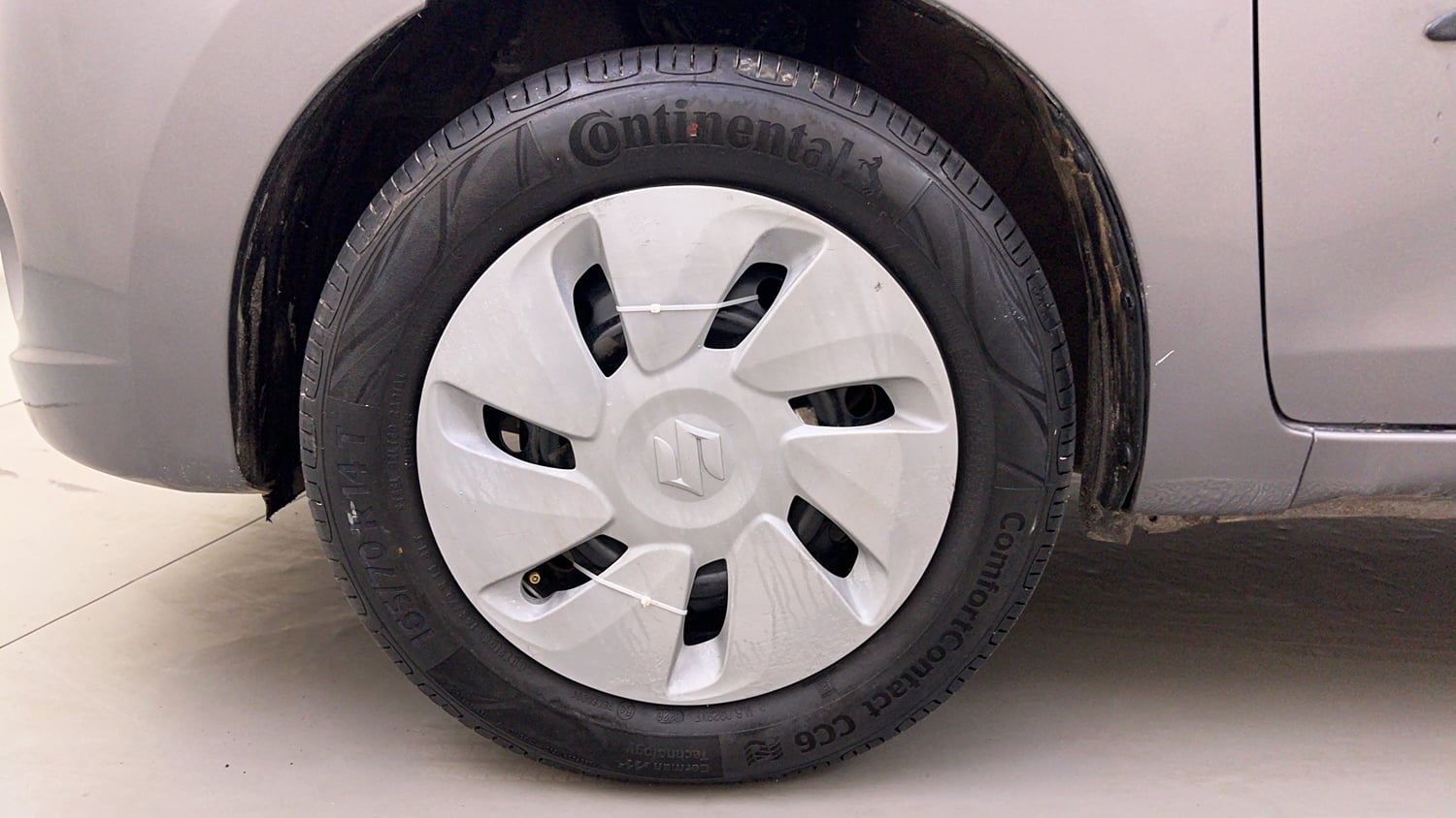 Used 2017 Maruti Suzuki Celerio ZXI (O) AMT Petrol Automatic tyres LEFT FRONT TYRE RIM VIEW