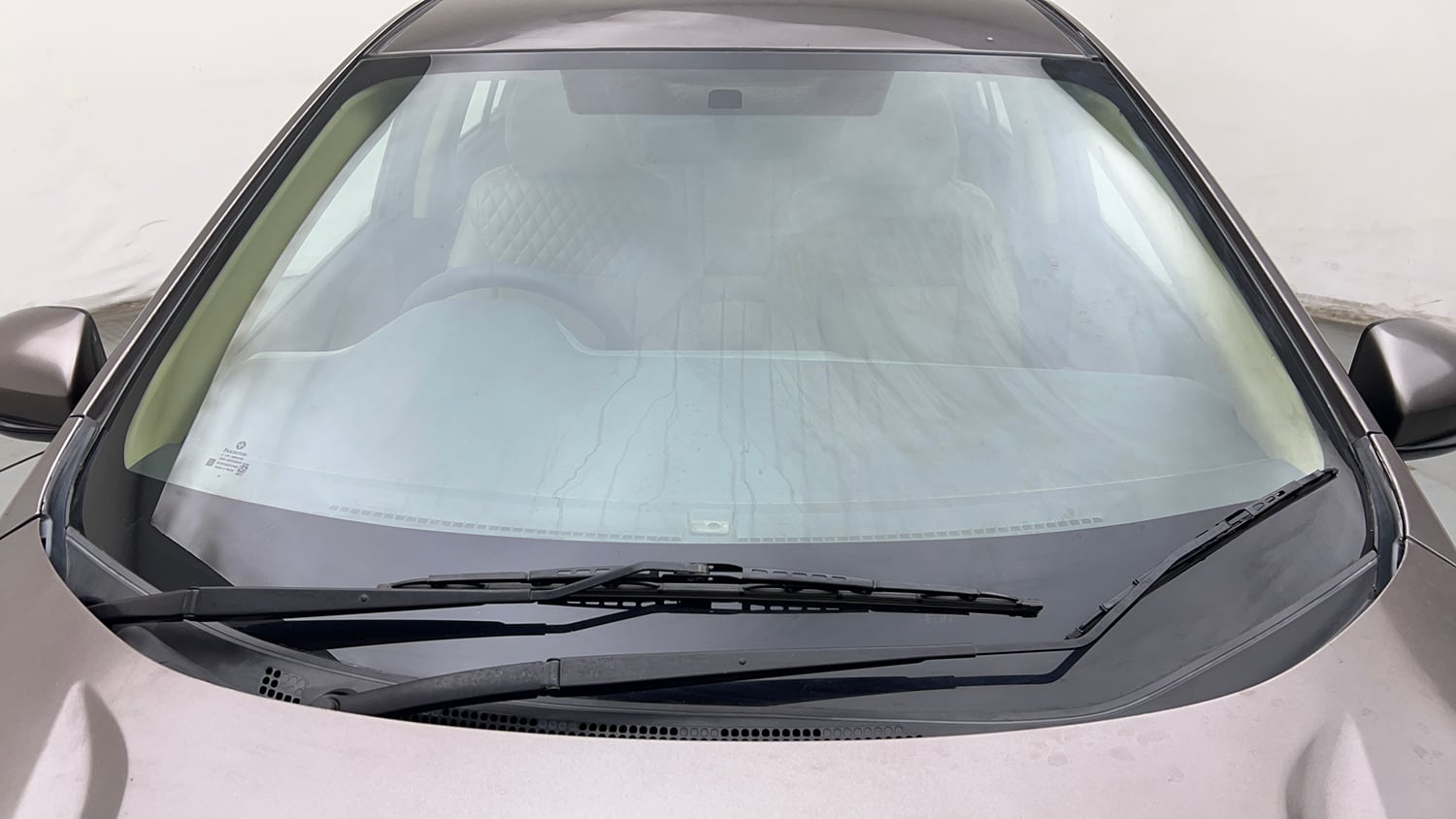 Used 2015 Honda City V Petrol Manual exterior FRONT WINDSHIELD VIEW