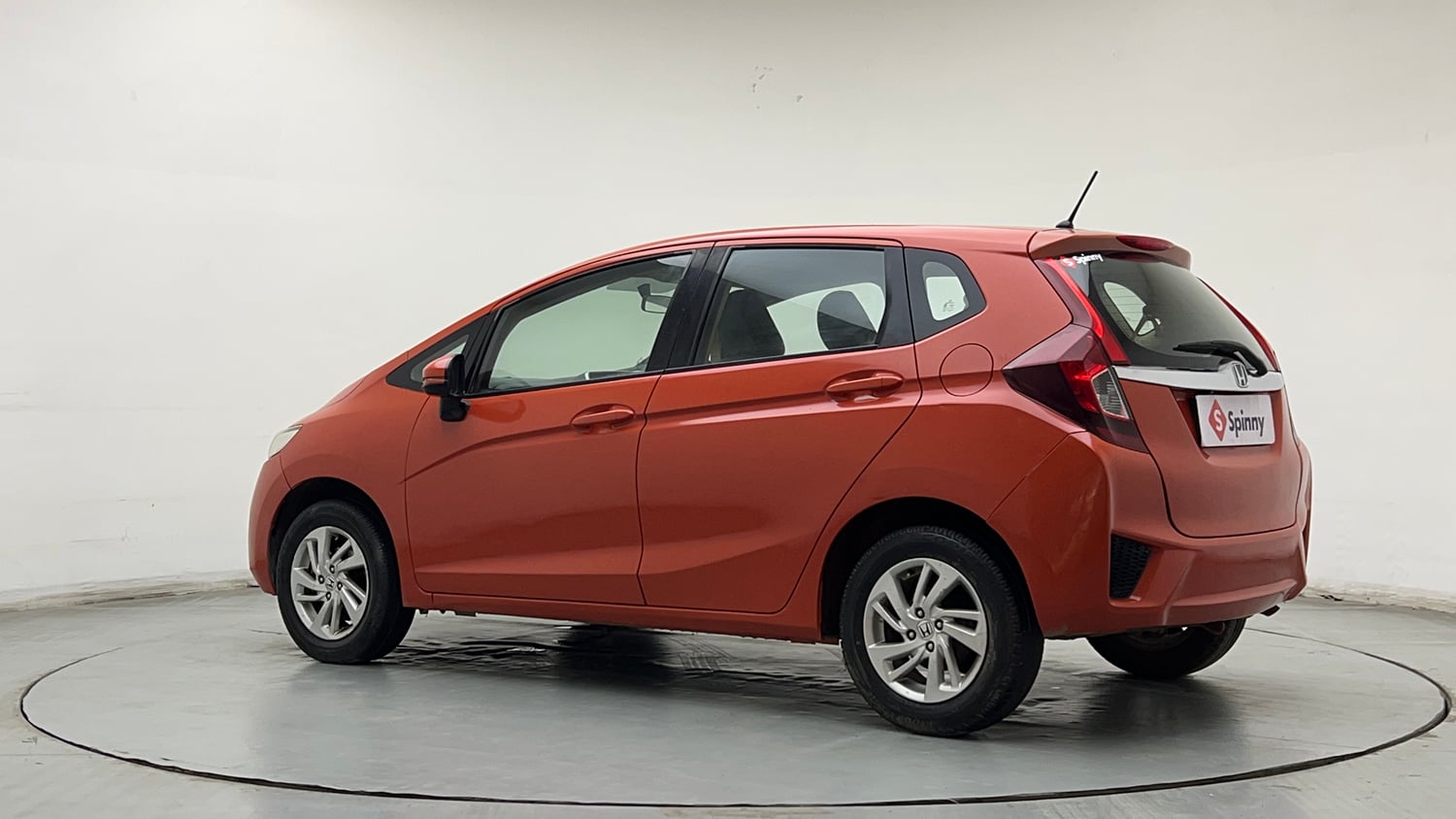 Used 2015 Honda Jazz V Petrol Petrol Manual exterior LEFT REAR CORNER VIEW
