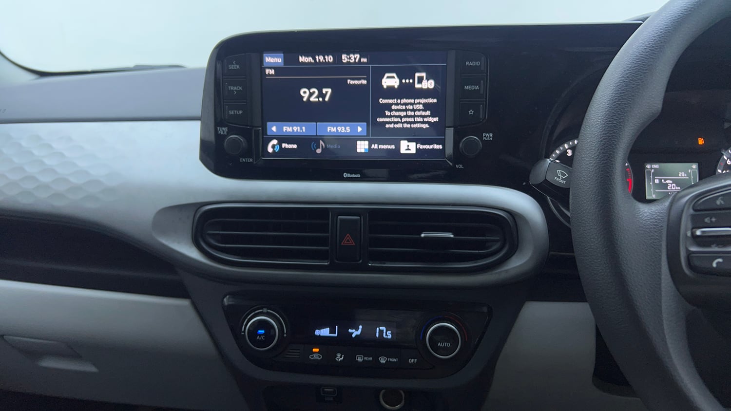 Used 2021 Hyundai Grand i10 Nios Sportz 1.2 Kappa VTVT CNG Cng Manual top_features Integrated (in-dash) music system