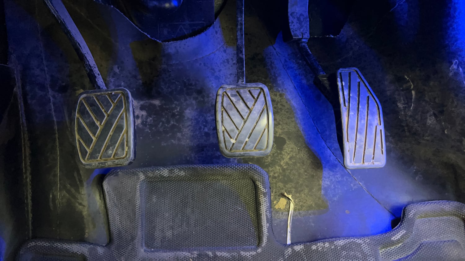 Used 2025 Maruti Suzuki Swift ZXi Plus Petrol Manual interior PEDALS VIEW