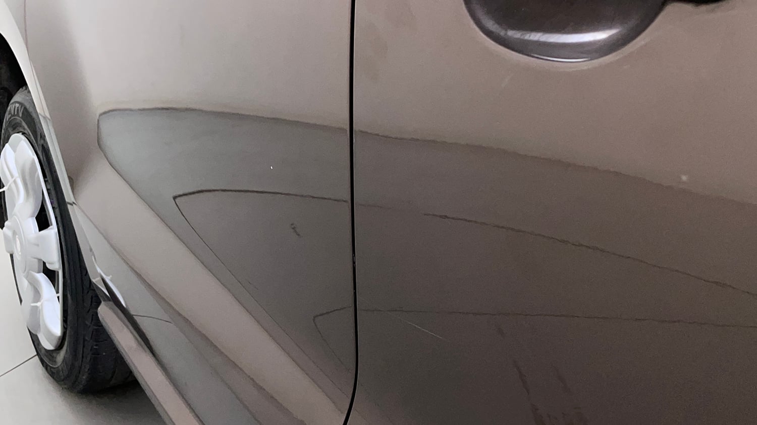 Used 2019 Volkswagen Ameo Comfortline 1.0L (P) Petrol Manual dents MINOR SCRATCH