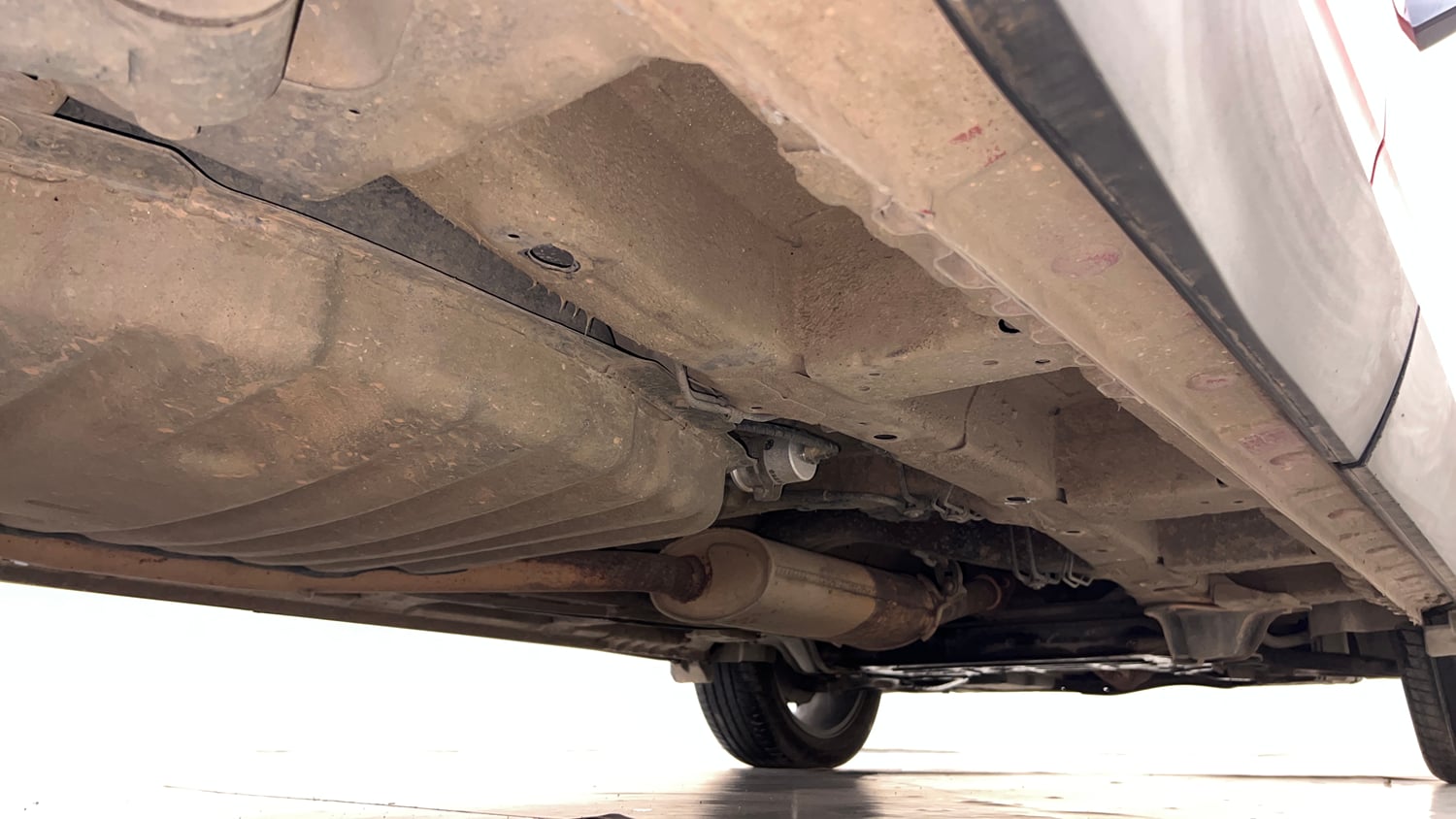 Used 2024 MG Motors Hector Plus Savvy Pro 1.5 Turbo Petrol CVT 7 STR Petrol Automatic extra REAR RIGHT UNDERBODY VIEW