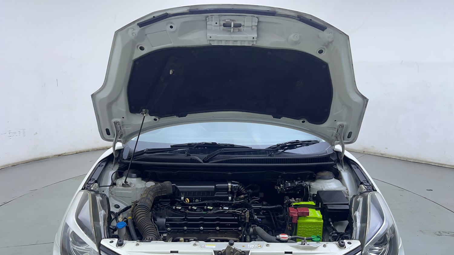 Used 2018 Maruti Suzuki Baleno Alpha 1.2 AT Petrol Automatic engine ENGINE & BONNET OPEN FRONT VIEW
