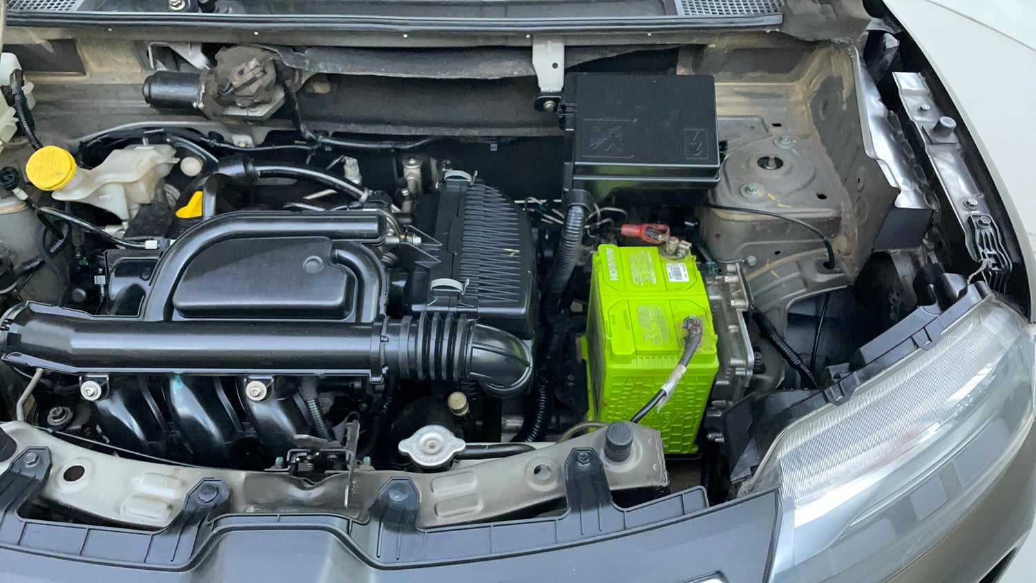 Used 2019 Renault Kwid 1.0 RXT AMT Opt Petrol Automatic engine ENGINE LEFT SIDE VIEW