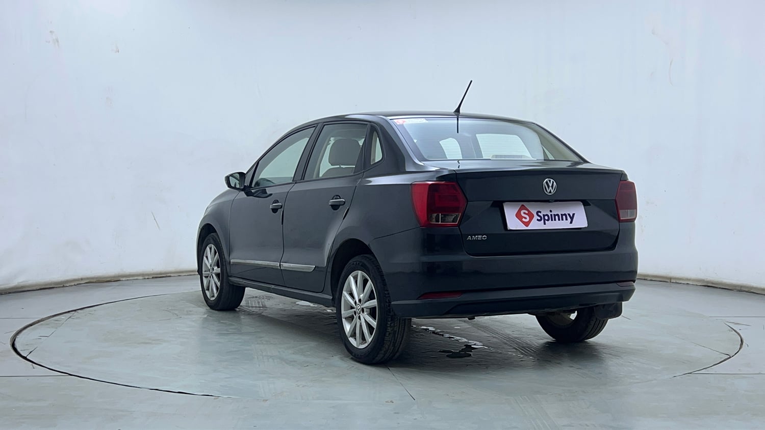 Used 2018 Volkswagen Ameo Highline1.2L Plus (P) 16 Alloy Petrol Manual exterior LEFT REAR CORNER VIEW