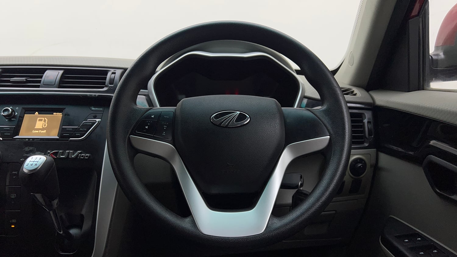 Used 2016 Mahindra KUV100 K6+ 6 STR Petrol Manual interior STEERING VIEW