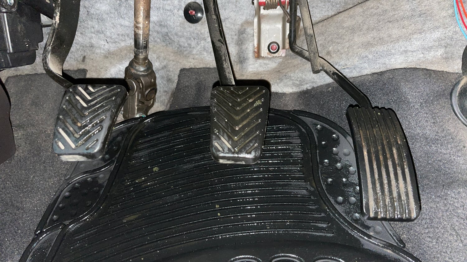 Used 2017 Hyundai Eon Era + Petrol Manual interior PEDALS VIEW