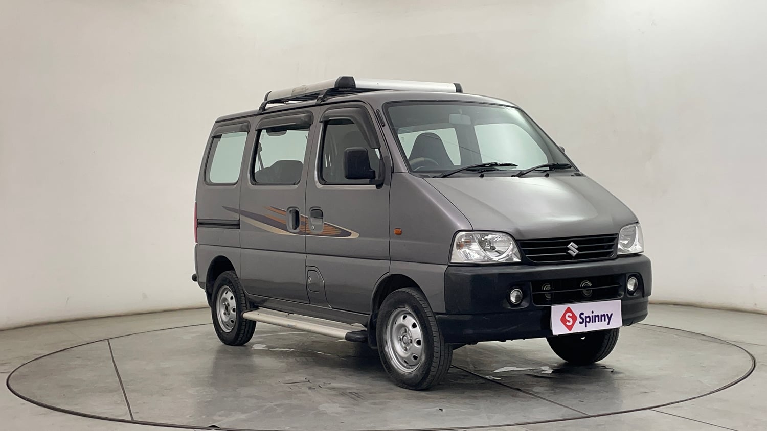 Used 2020 Maruti Suzuki Eeco 5 STR WITH A/C+HTR Petrol Manual exterior RIGHT FRONT CORNER VIEW