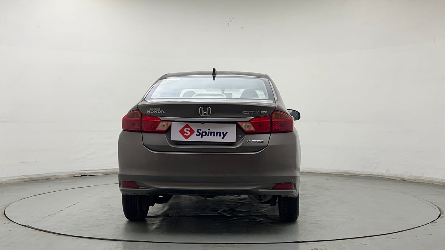 Used 2015 Honda City V Petrol Manual exterior BACK VIEW