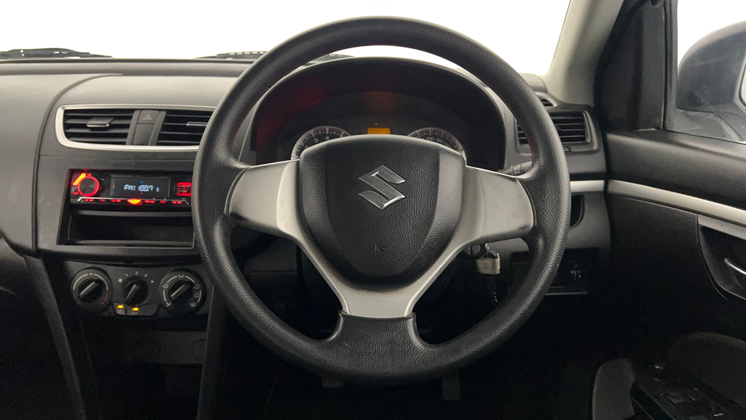 Used 2016 Maruti Suzuki Swift VXi Petrol Manual interior STEERING VIEW